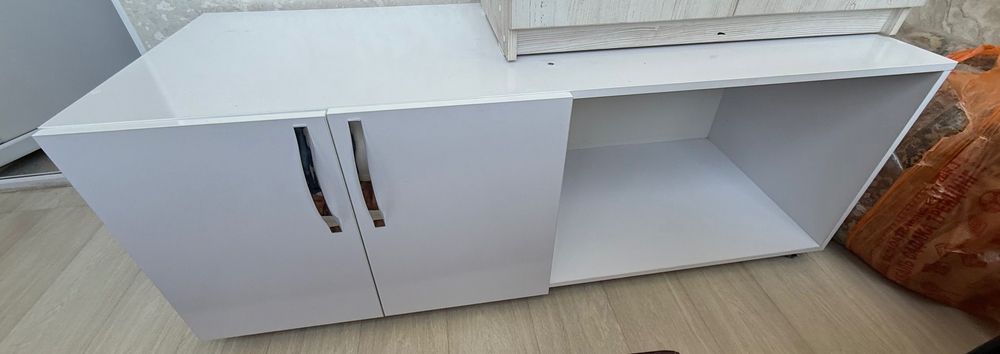 Тумба для обуви, белая, на колесиках