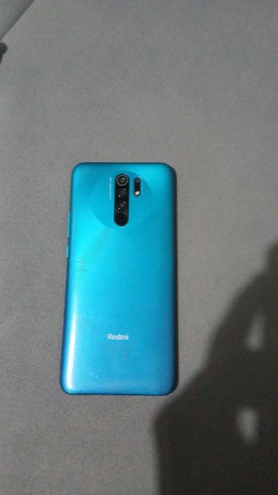 Redmi 9. 600 som