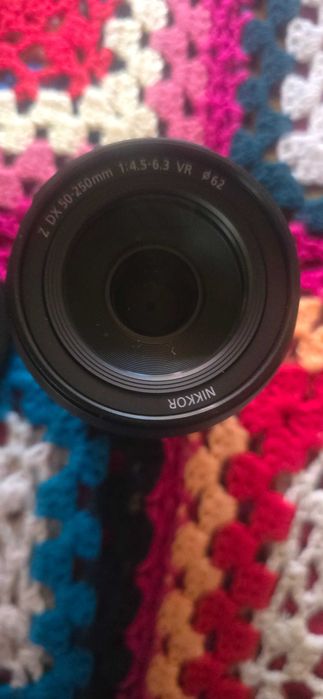Obirctiv foto Nikkor z dx 50 250/4,6-6,3