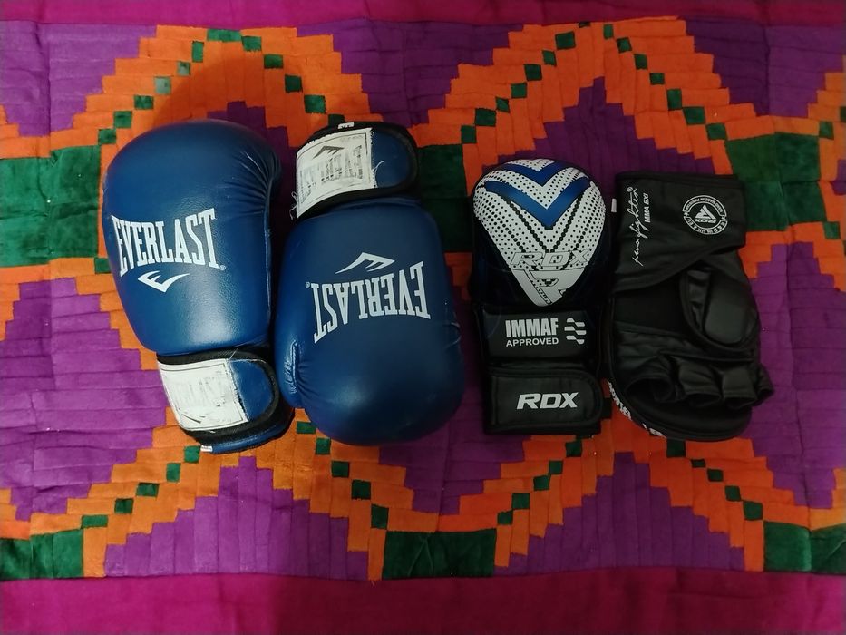 Перчатки для бокса и мма
