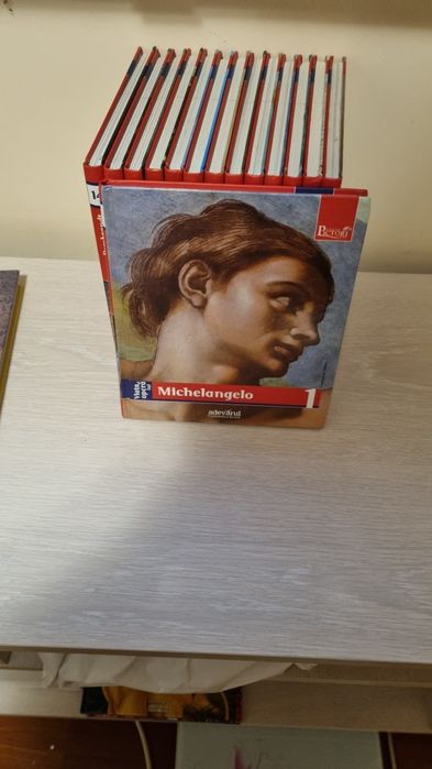 Vand carti din colectia Adevarul