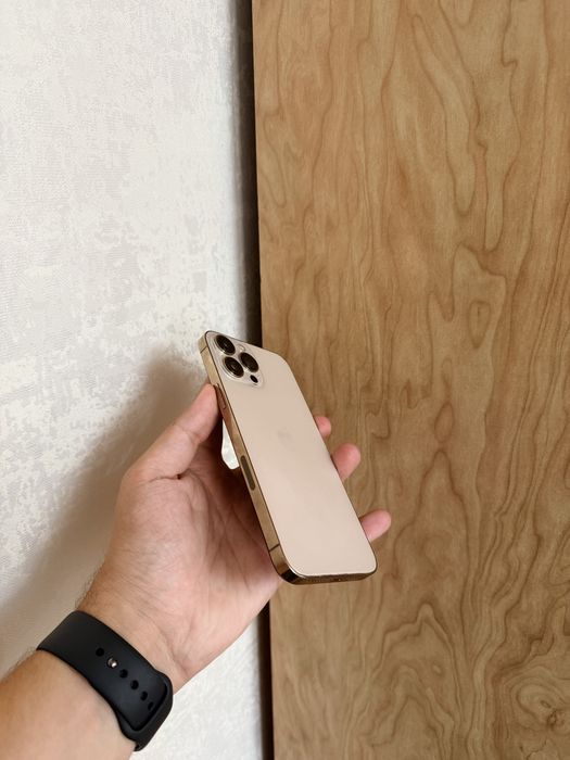 iPhone 13 Pro Max 256Gb - В отличном состоянии