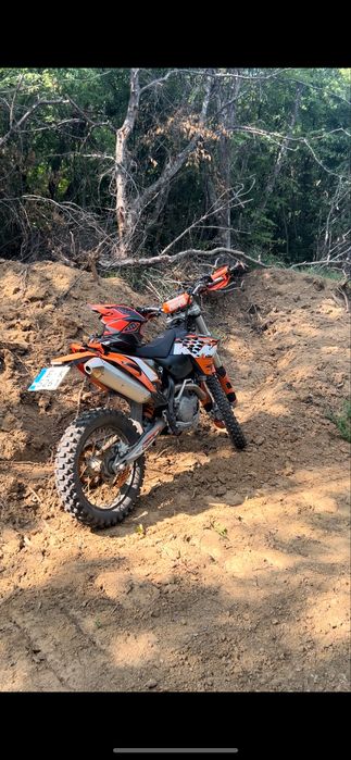 Продавам KTM EXC 400