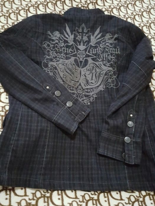 Пиджак с брюками продается