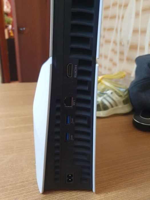 Продам Sony playstation 5 slim срочно