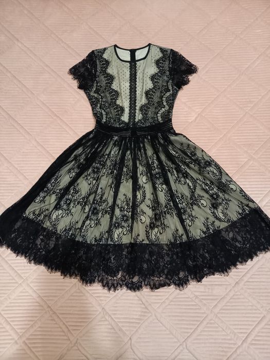 Разгрузка гардероба.