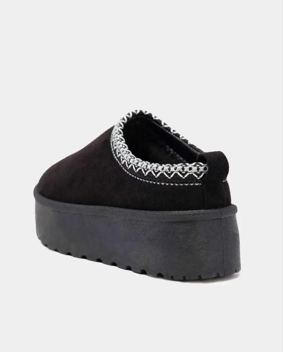 Продам угги в отличном состоянии