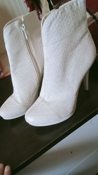 Продаются полусапожки б/у