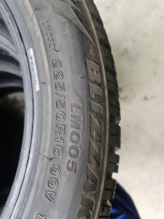 Гуми 225/50/18 дот21