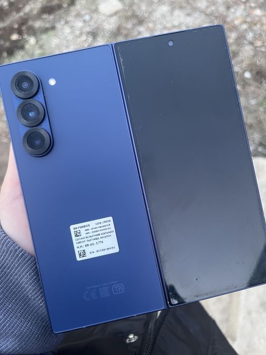 Samsung Galaxy z fold 6