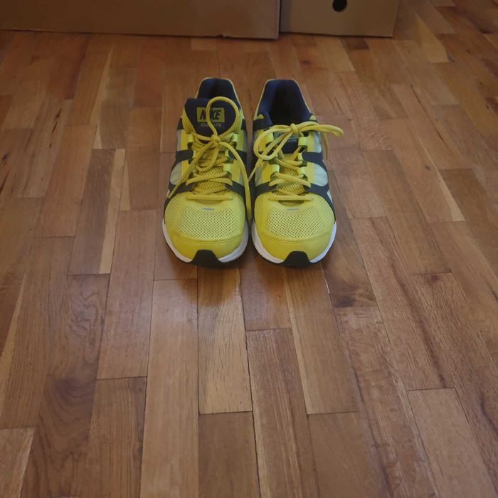 De vânzare Adidași Noi NIKE