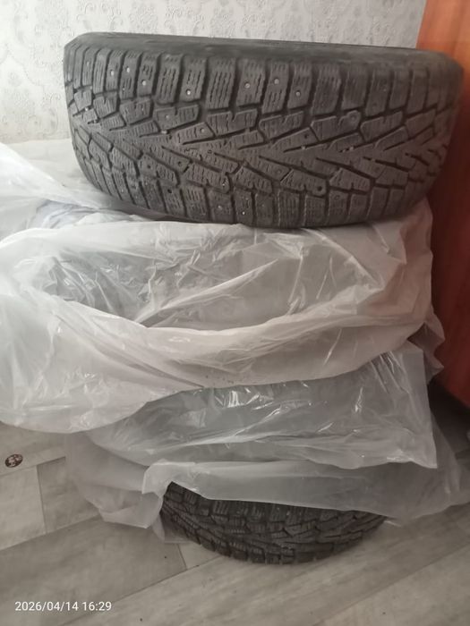 Продаю резину 205/55 R16