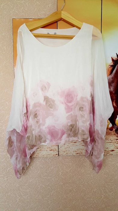 Женская натур. шёлковая блуза Италия. M,L