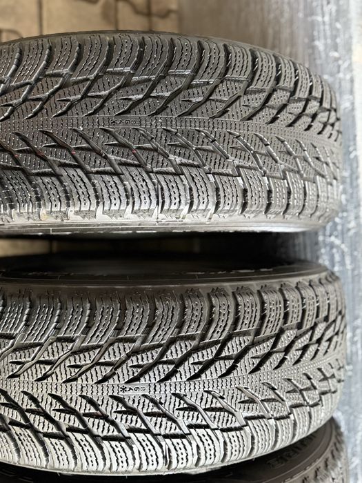 Nokian Hakkapeliitta  235/60 R18