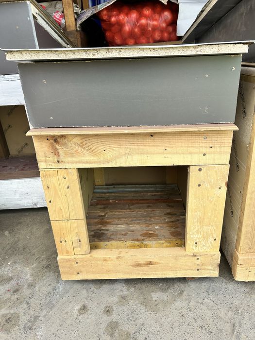 Продам новую будку