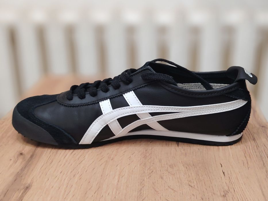 Кроссовки ONITSUKA TIGER MEXICO 66 продаю, срочно