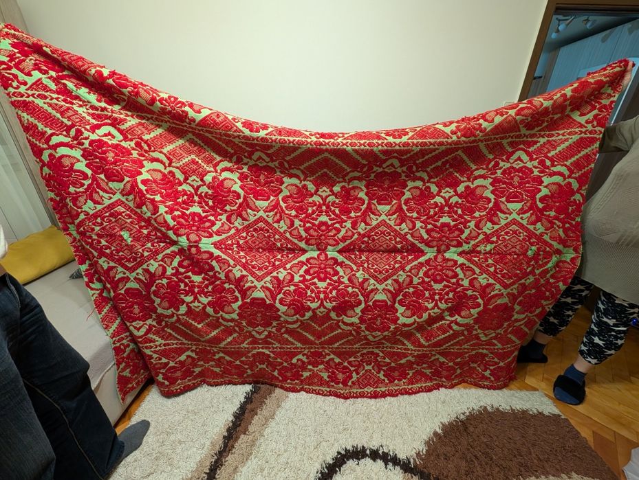 Covoare, cuverturi țesute la război traditional