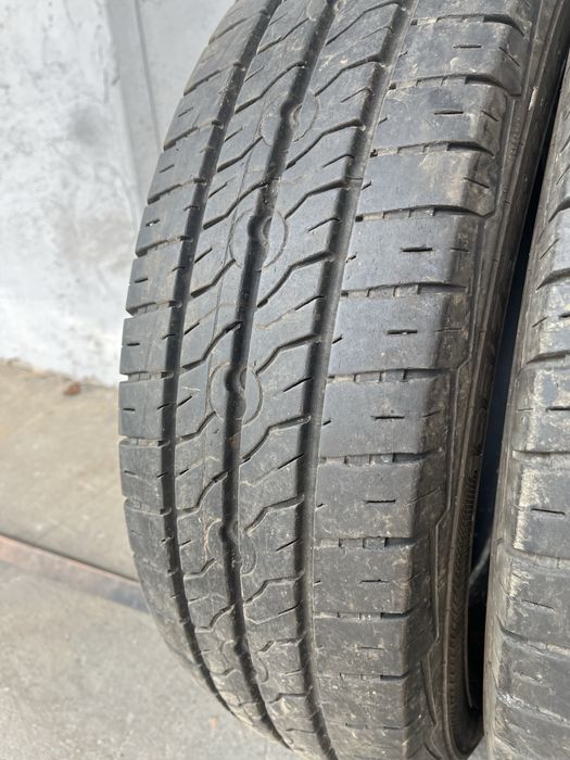 2 бр. гуми за бус 235/65/16C Semperit 7 mm DOT 4119