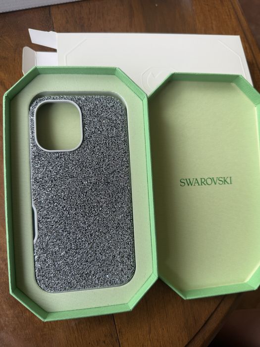 Husă Swarovski iphone 16 Noua