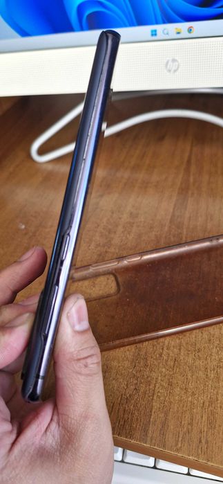 Samsung s20 FE б/у