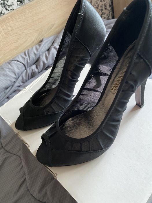 Дамски обувки на ток