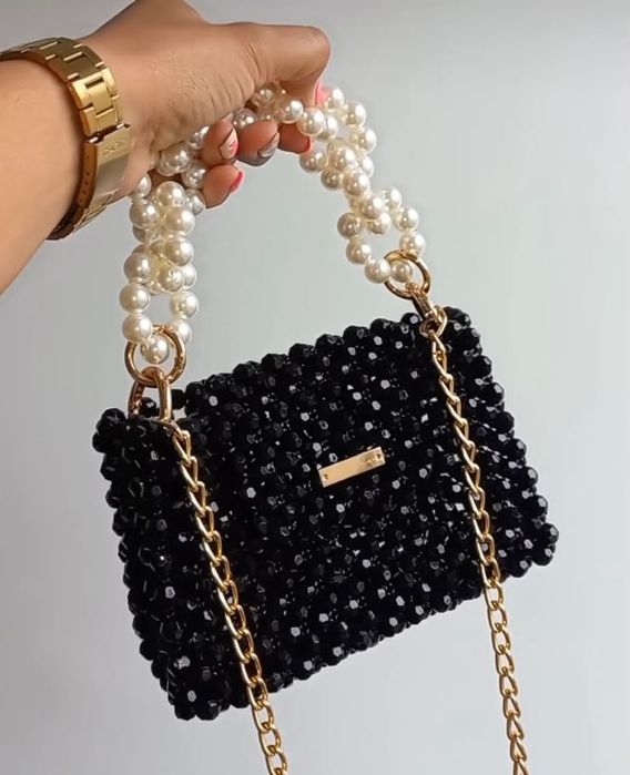 Munchoq va durdan yasalgan sumkalar