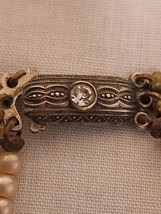 1940 перлени колиета с сребърни закопчалки