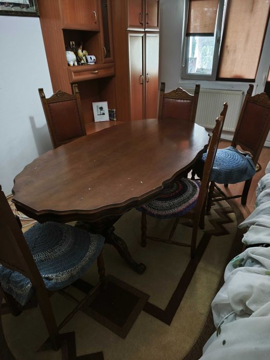 Masă +  6 scaune