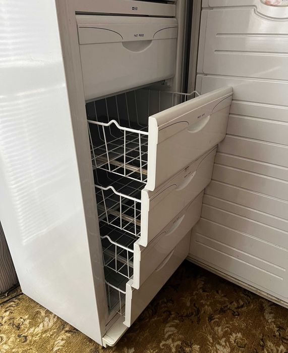 Вертикален фризер ATLANT