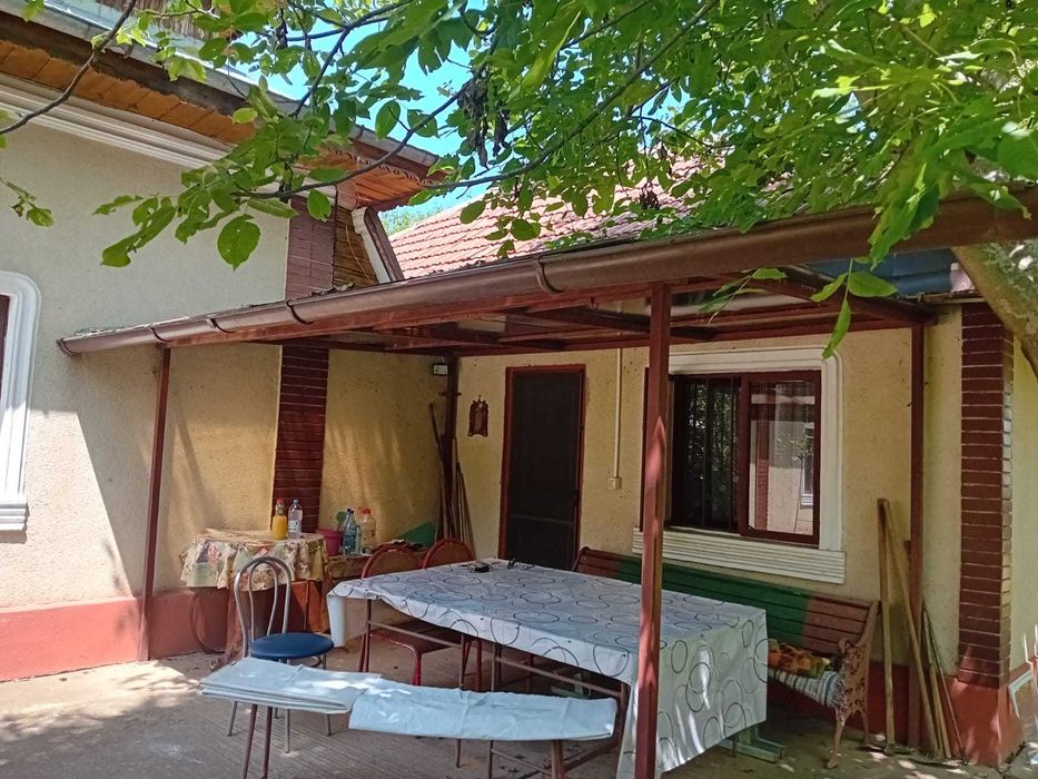 Casă de vânzare sat Cunesti, com. Grădiștea