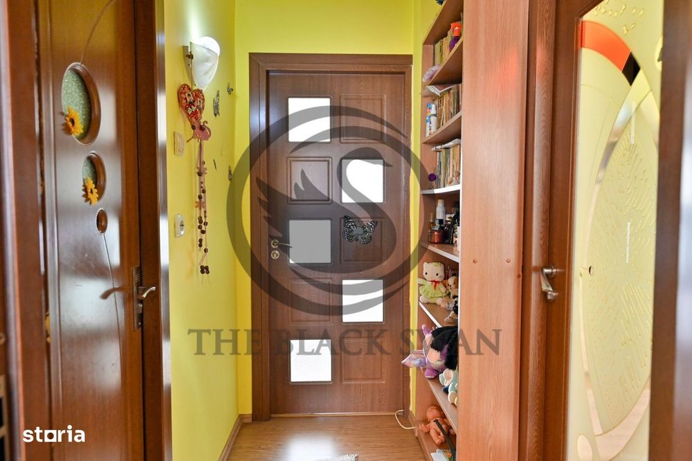 Apartament cu 3 camere de vanzare | Mobilat | Malu Rosu | Comision 0%