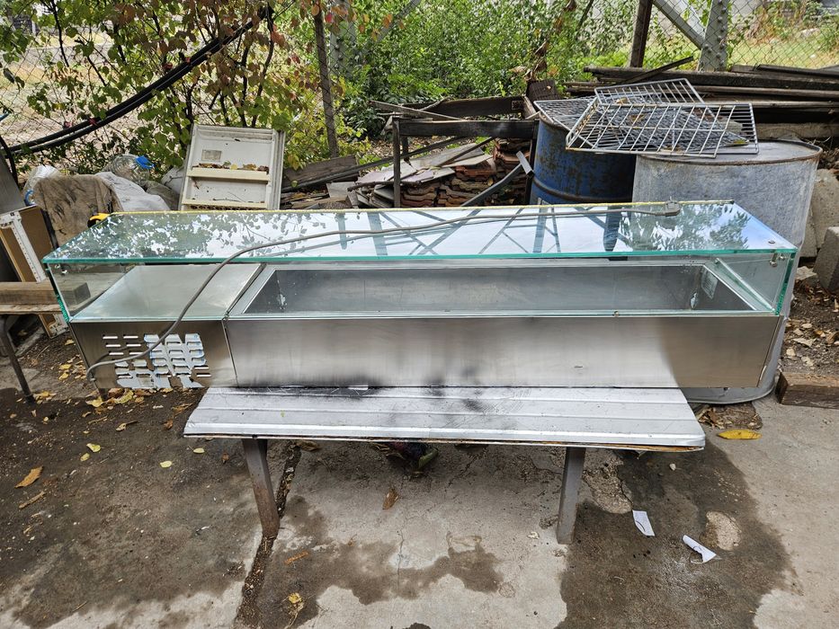 Витрина хладилна за Дюнер Пицария заготовки зеленчуци сосове