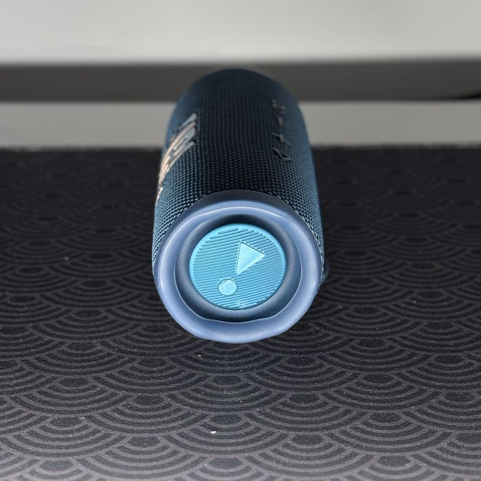 JBL flip 6 BLUE.