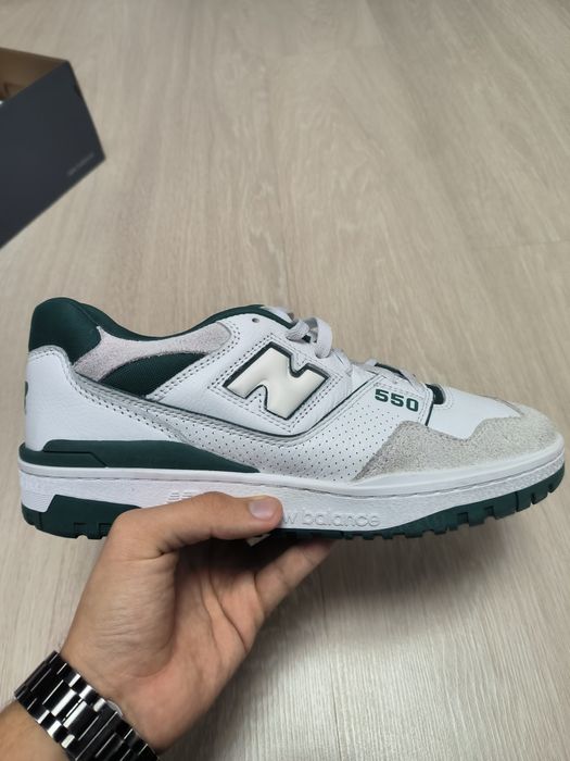 Adidași New Balance 550