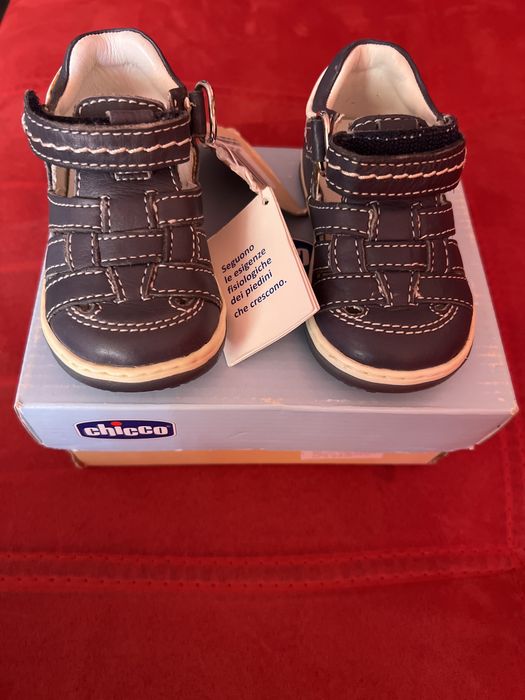 Chicco- Нови бебешки обувки -18 номер