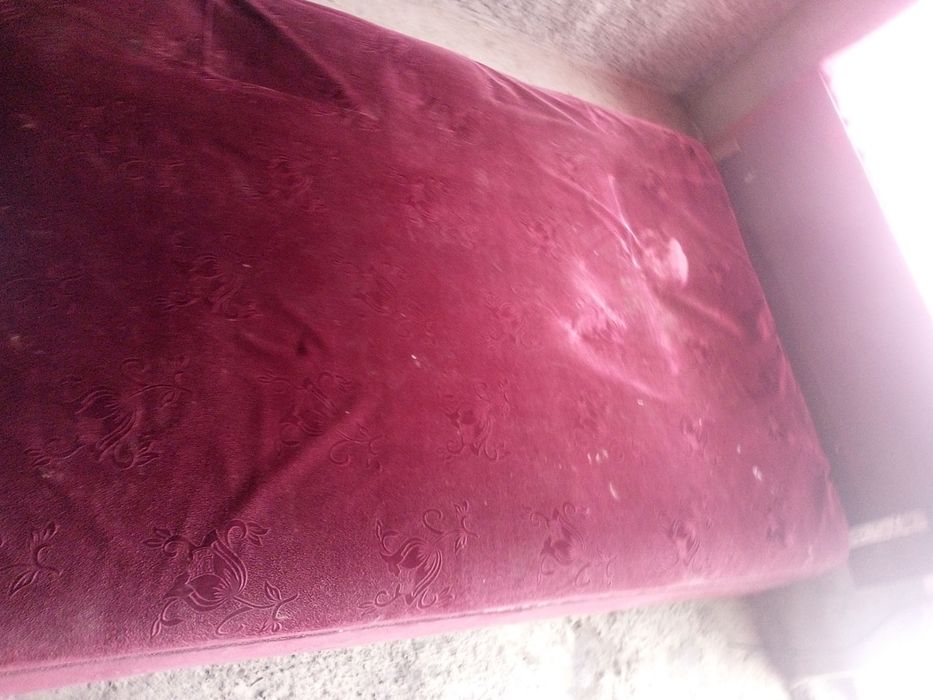 Продам кровать двухспалка на вращаться в личку