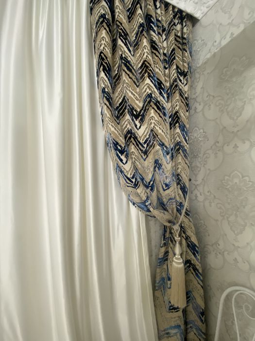 Продается шторы в хорошем состояние