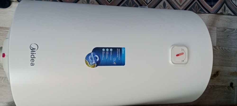Продаю Боллер Midea
