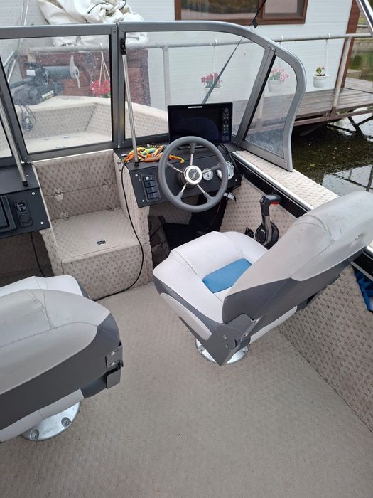 Barca de pescuit si agrement din aluminiu STAR CRAFT (USA)