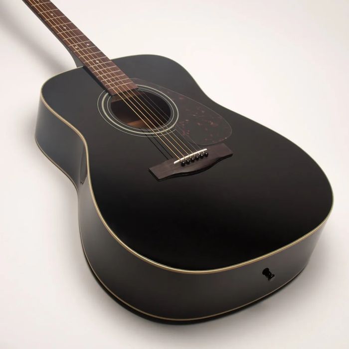 Гитара Yamaha f370