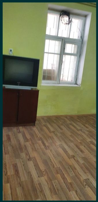 Продаётся домик 2х комнатный в центре города