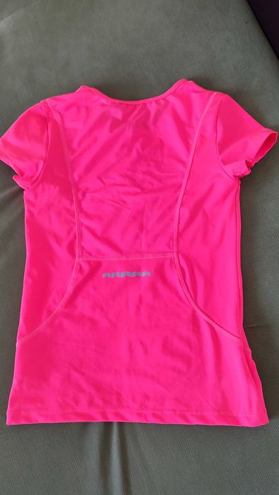 Cпортна тениска размер 146/142