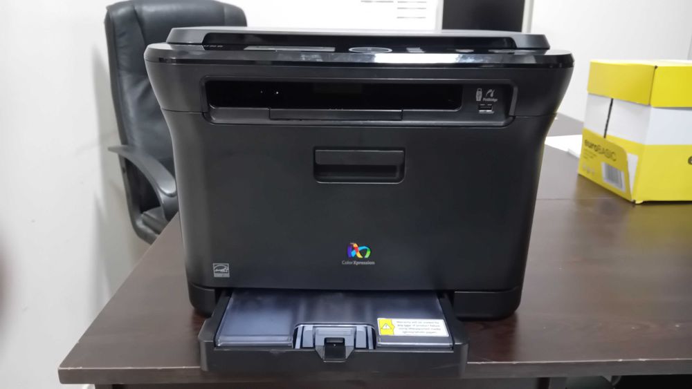 Като нов!!! Цветен лазерен принтер, скенер и копир Samsung CLX 3175