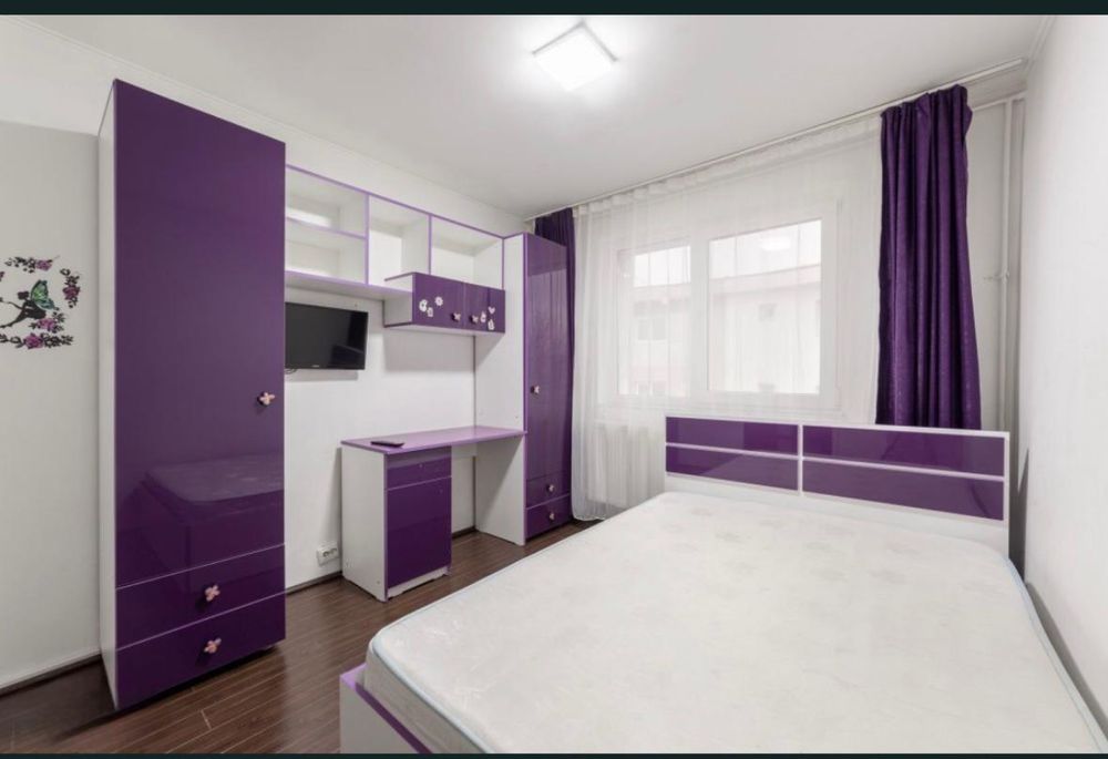 Vând apartament 3 camere Pitești  89.000 Euro