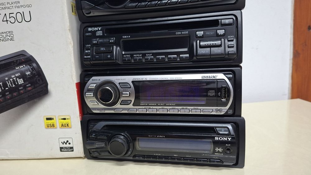 Radio cd auto MP3 Sony, Panasonic si Pioneer