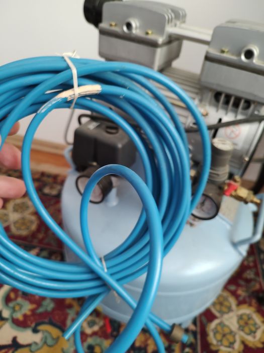 Compresor dentar profesional silent DA7001 – fără ulei, 30L, (video)