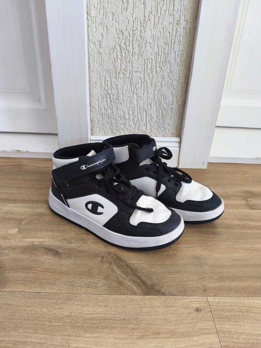 Ghete / sneakers Champion copii, mărimea 39, alb-negru, stare bună