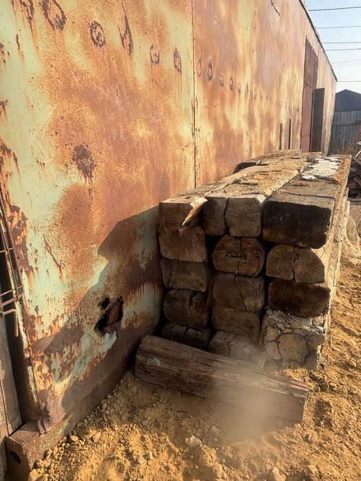 Пластик терезе және бу шпалдар сатылады