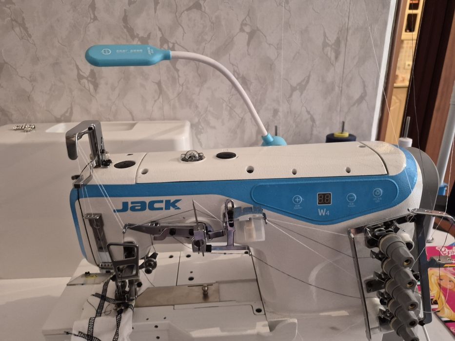 Швейная машинка Jack JK-W 4-D-01 CB.