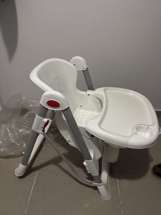 Продам стул для кормления